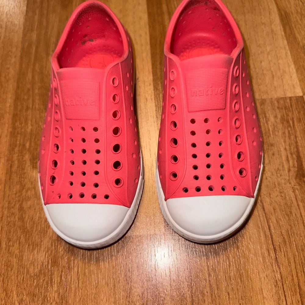 Kids Native Jefferson Shoes Hollywood Pink size 10C